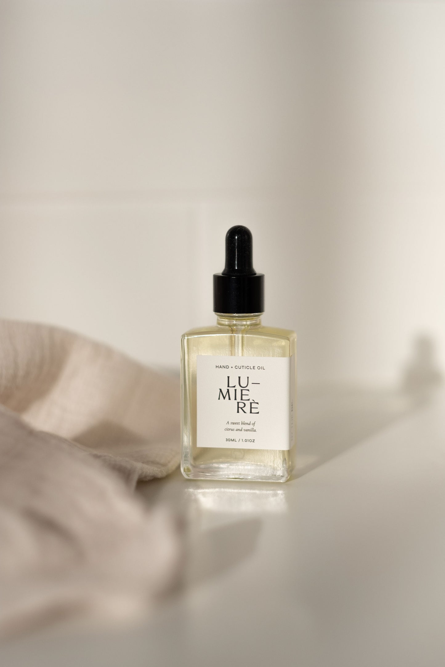 Lumierè Hand and Cuticle Oil