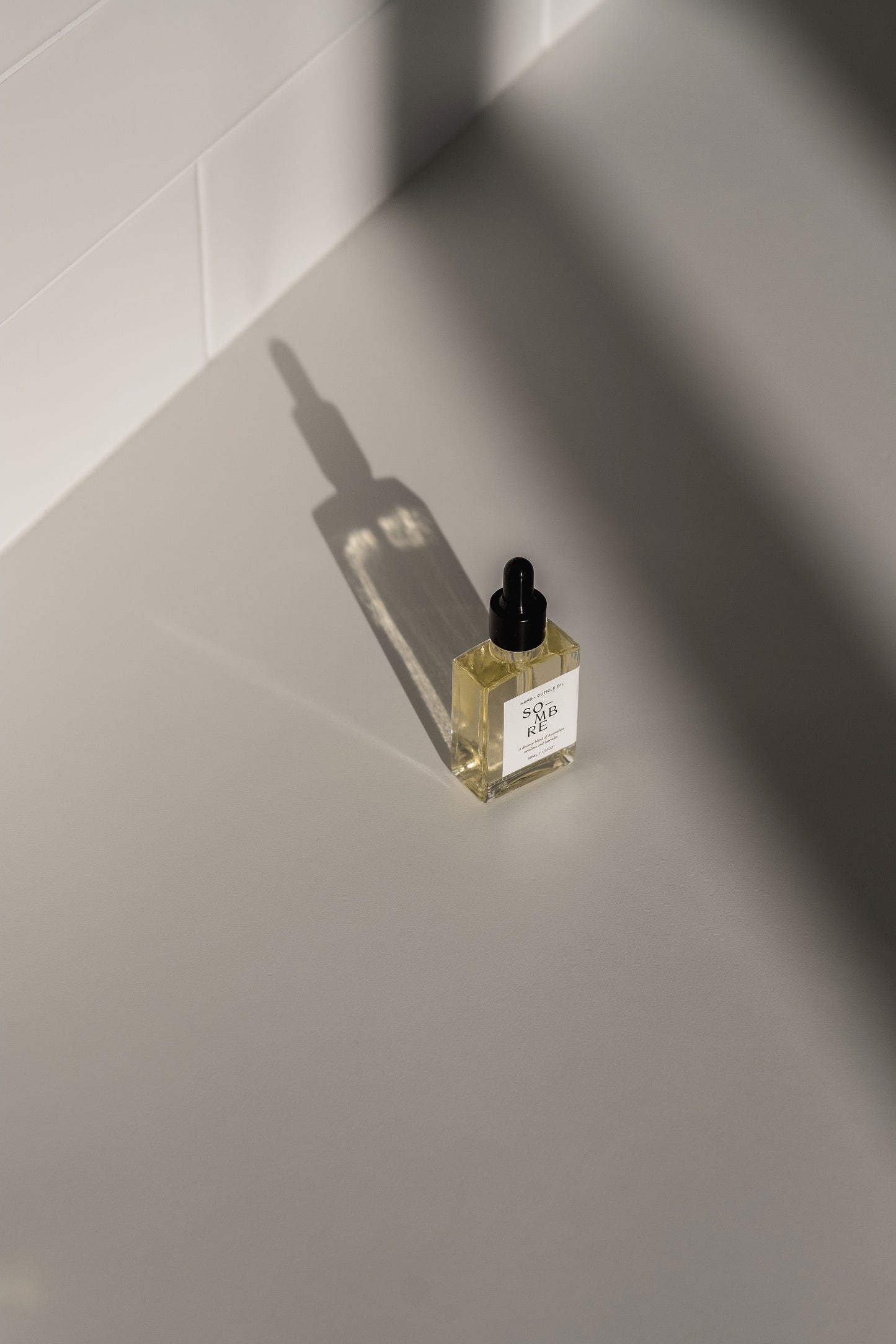 Sombre Hand and Cuticle Oil