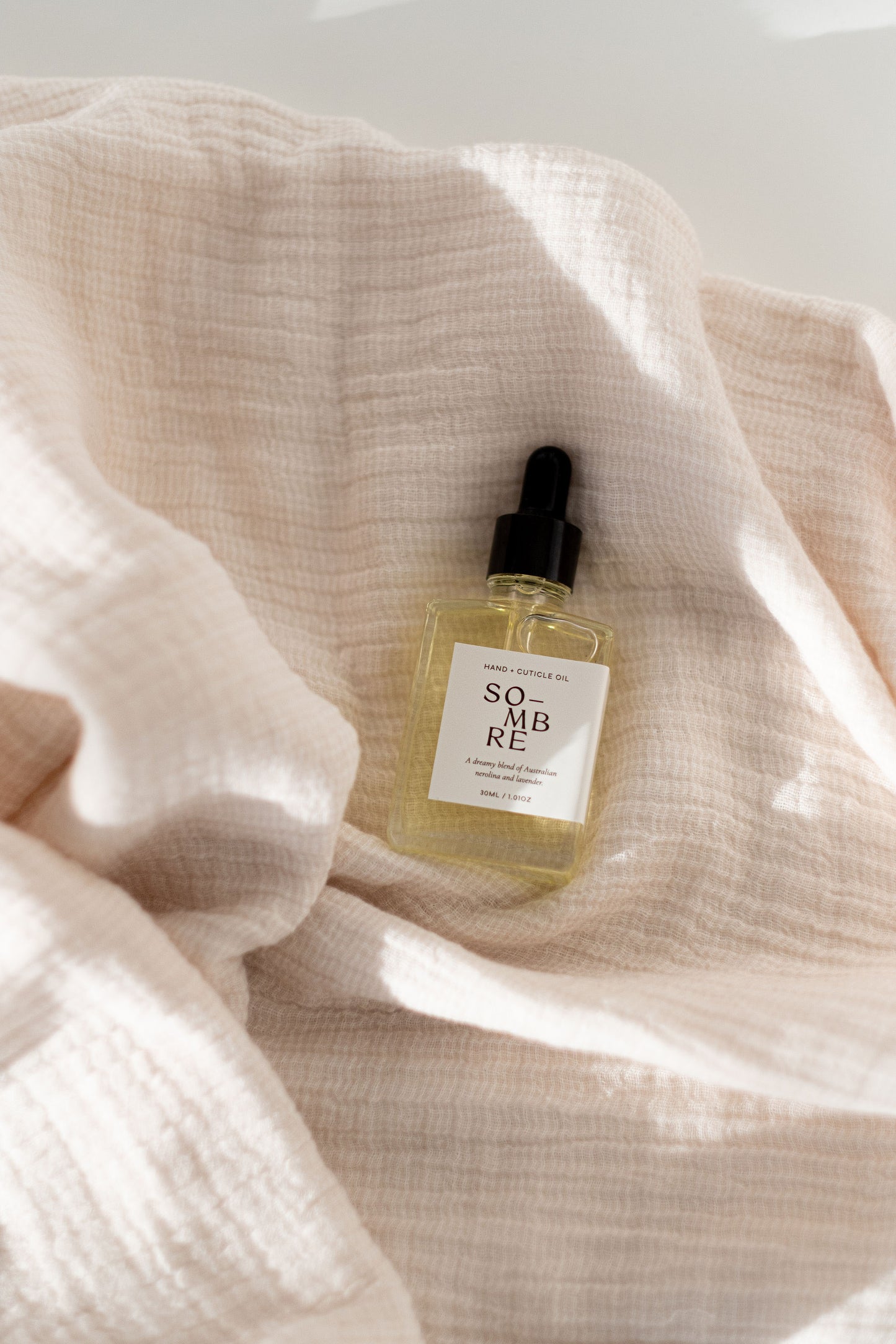 Sombre Hand and Cuticle Oil